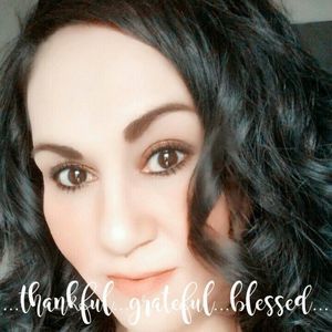 Meet your Posher, Denise